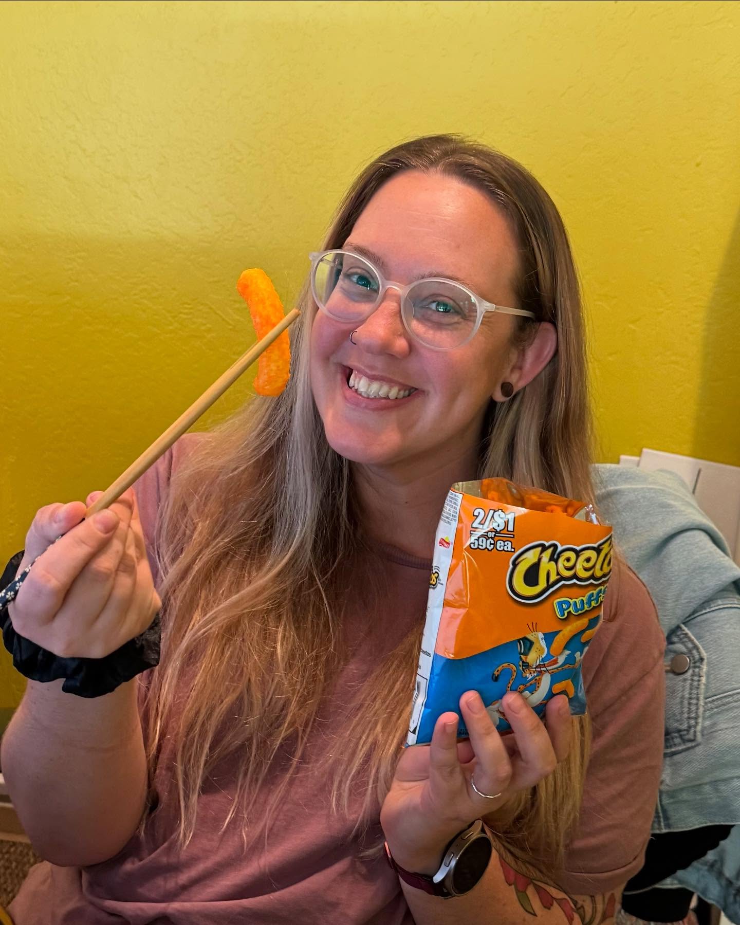 Proving our team is creative in many ways…Mariah’s method for not getting her fingers dusty…#cheetos
